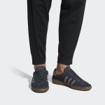 adidas_originals_bermuda_low__black_brown__cq2781_0_2615.jpeg